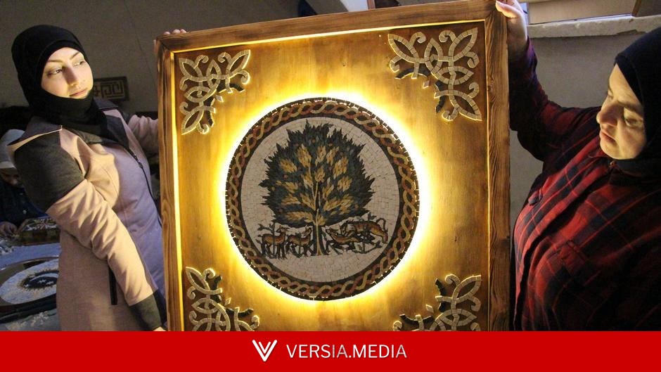 حجارة تنبض بالحياة.. فن الفسيفساء يعود لمدينة حلب بأنامل نسائية